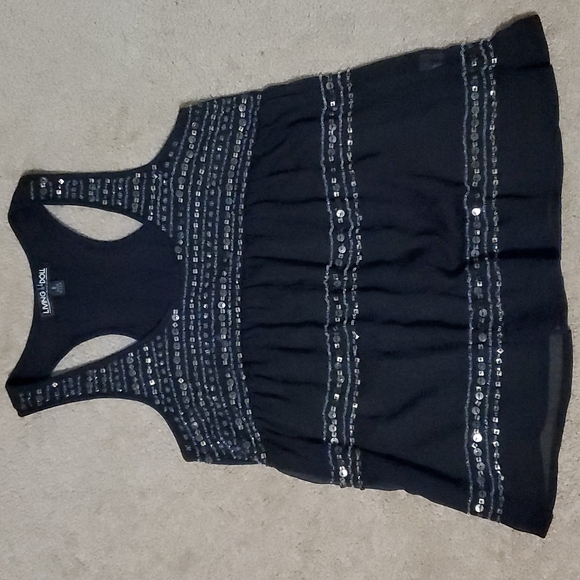 ⭐️ 3/$15 ⭐️ Embellished babydoll tank top - Picture 1 of 8